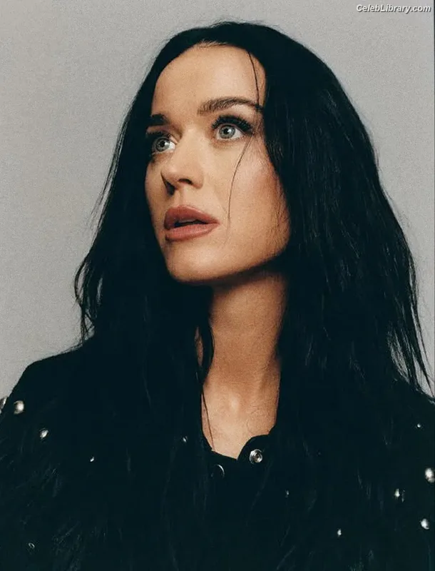 Katy Perry photo 8 of 1940