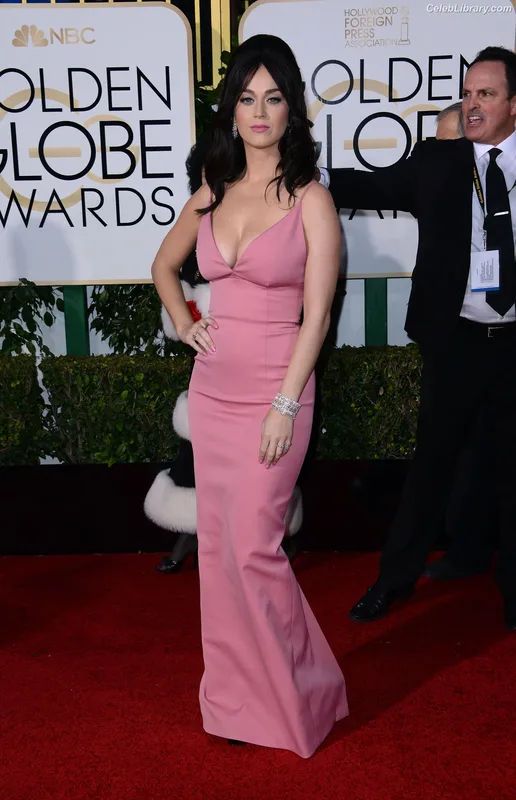 Katy Perry photo 14 of 1940