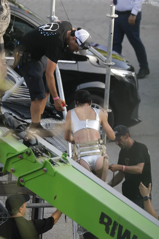 Katy Perry photo 8 of 1940
