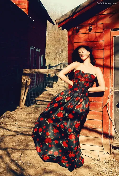 Katy Perry photo 8 of 1940
