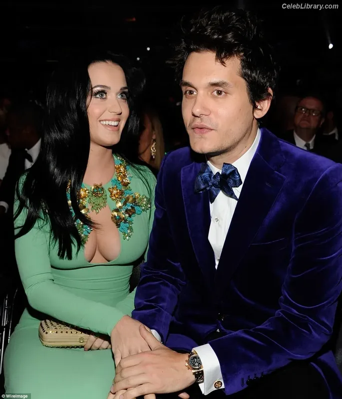 Katy Perry photo 14 of 1940