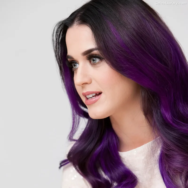 Katy Perry photo 22 of 1940
