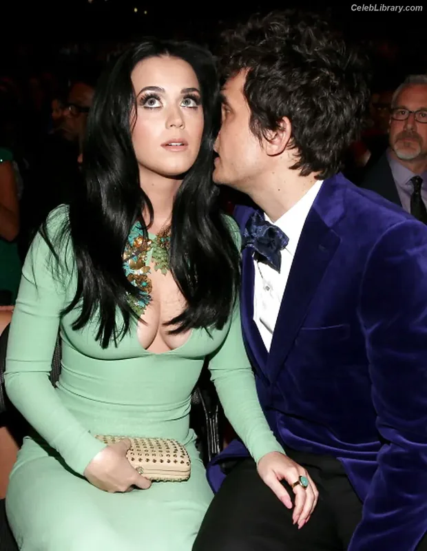 Katy Perry photo 18 of 1940