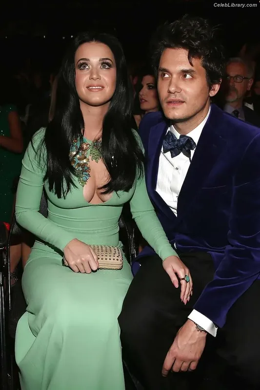Katy Perry photo 20 of 1940