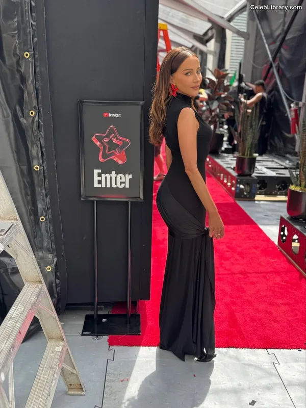 Kay Adams photo 6 of 247