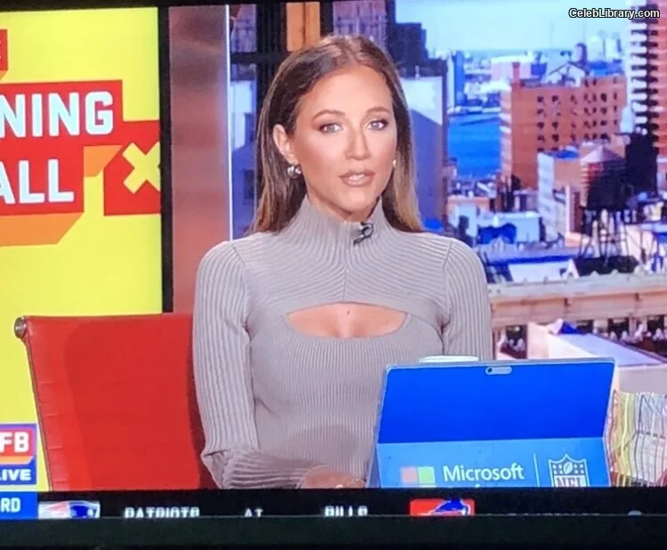 Kay Adams photo 22 of 247
