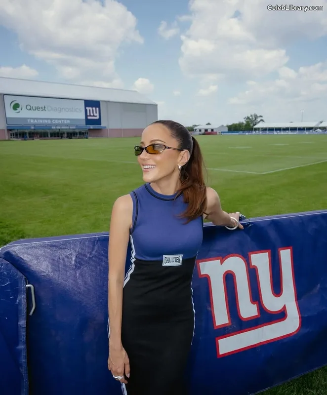 Kay Adams photo 23 of 247