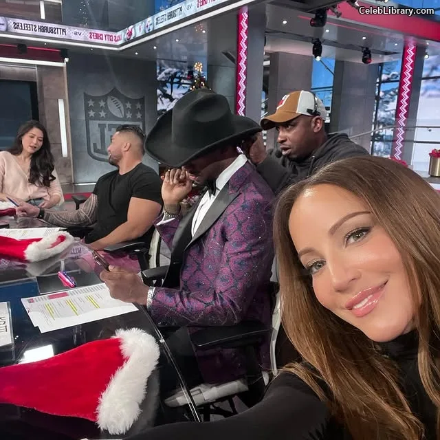 Kay Adams photo 8 of 247