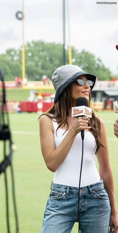 Kay Adams photo 12 of 247
