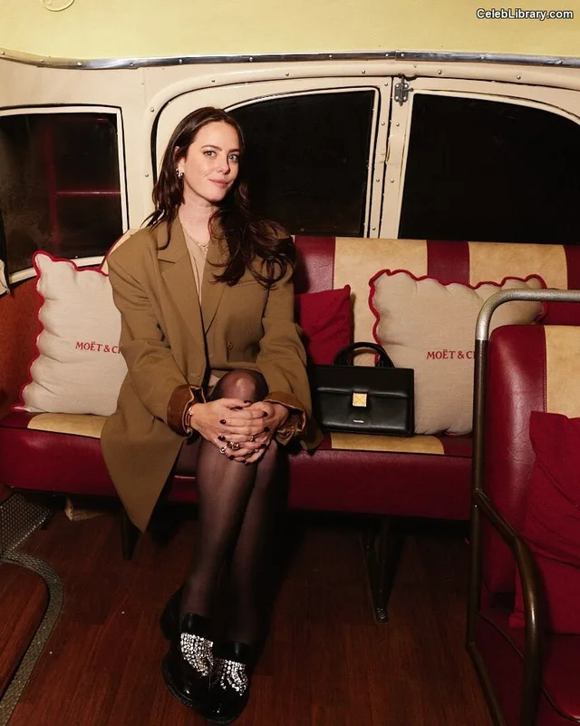 Kaya Scodelario photo 4 of 271