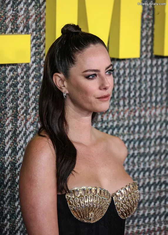 Kaya Scodelario photo 21 of 271