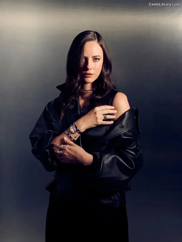 Kaya Scodelario photo 5 of 271