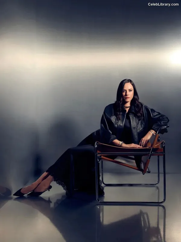 Kaya Scodelario photo 6 of 271