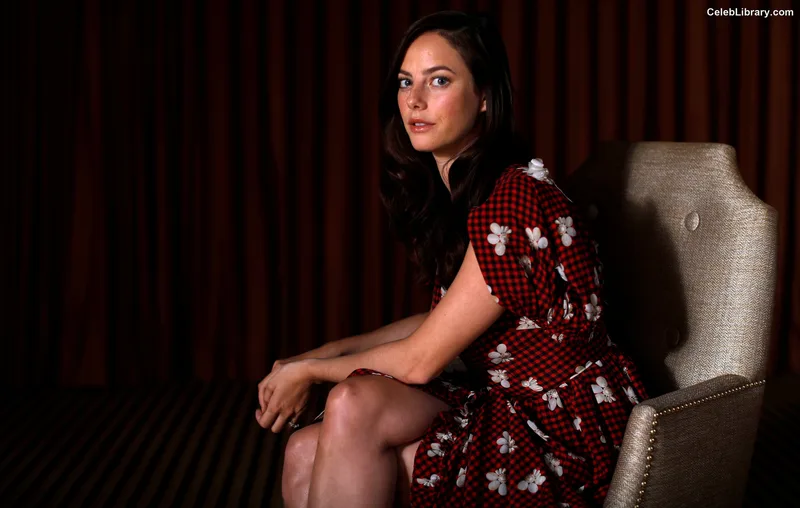 Kaya Scodelario photo 9 of 271