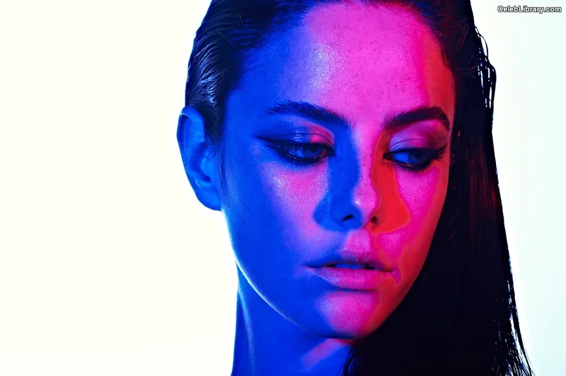 Kaya Scodelario photo 13 of 271