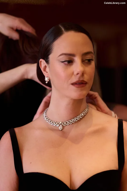 Kaya Scodelario photo 20 of 271