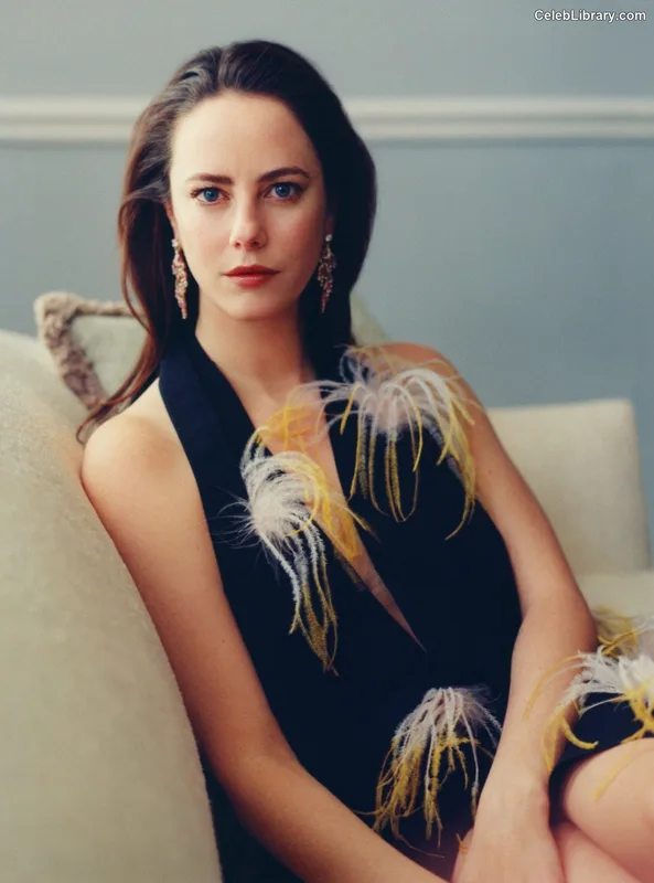Kaya Scodelario photo 5 of 271