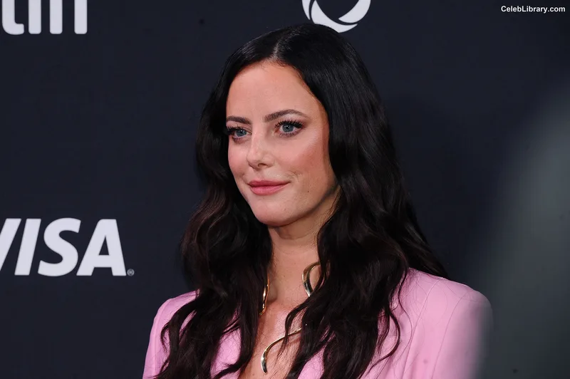 Kaya Scodelario photo 18 of 271