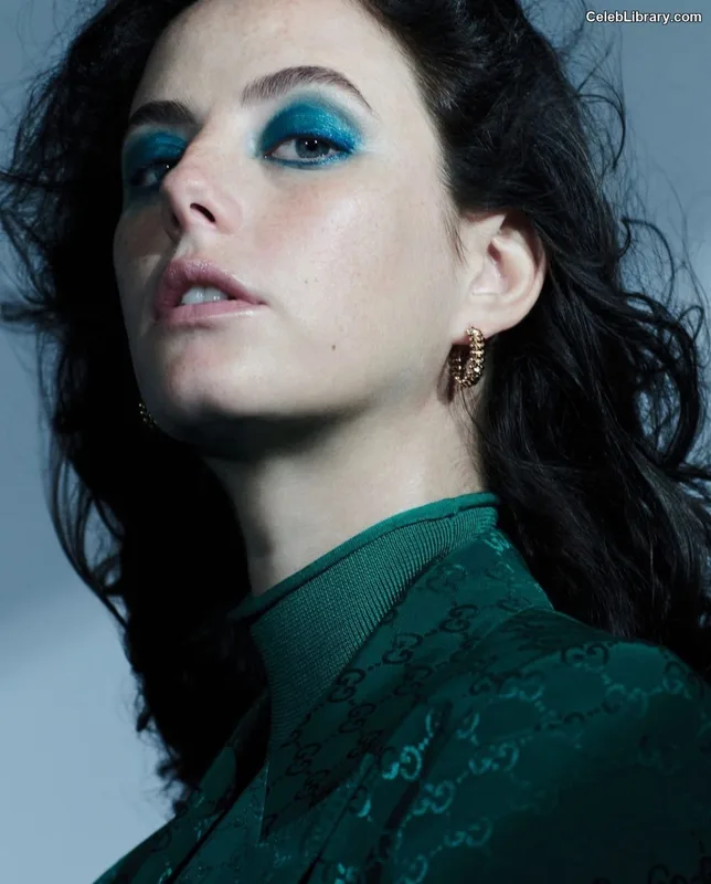 Kaya Scodelario photo 23 of 271