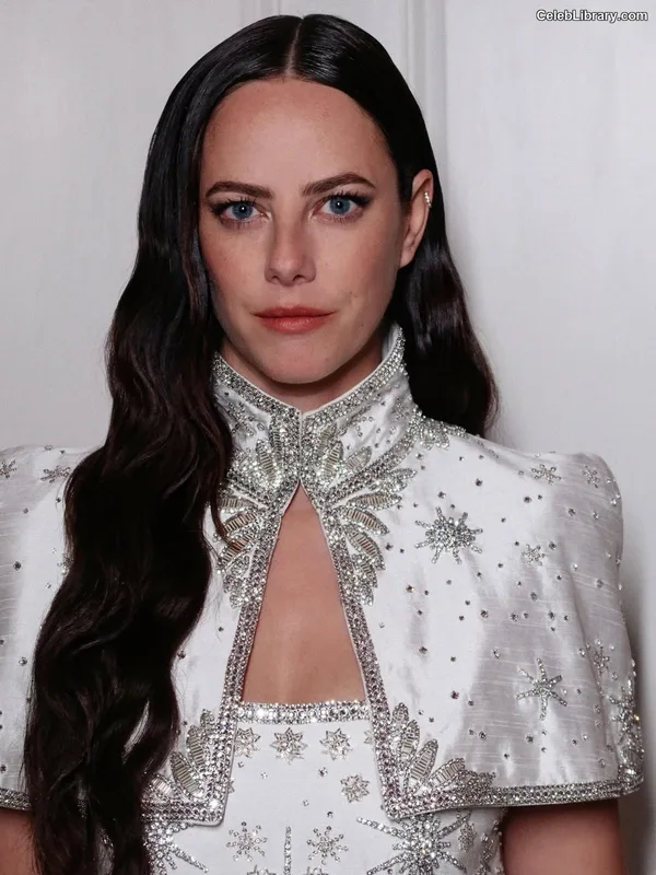 Kaya Scodelario photo 6 of 271