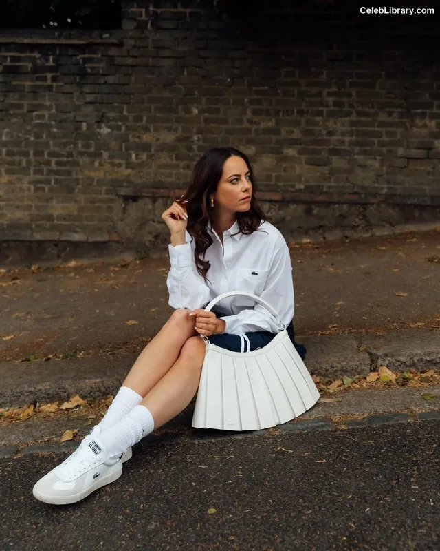 Kaya Scodelario photo 3 of 271