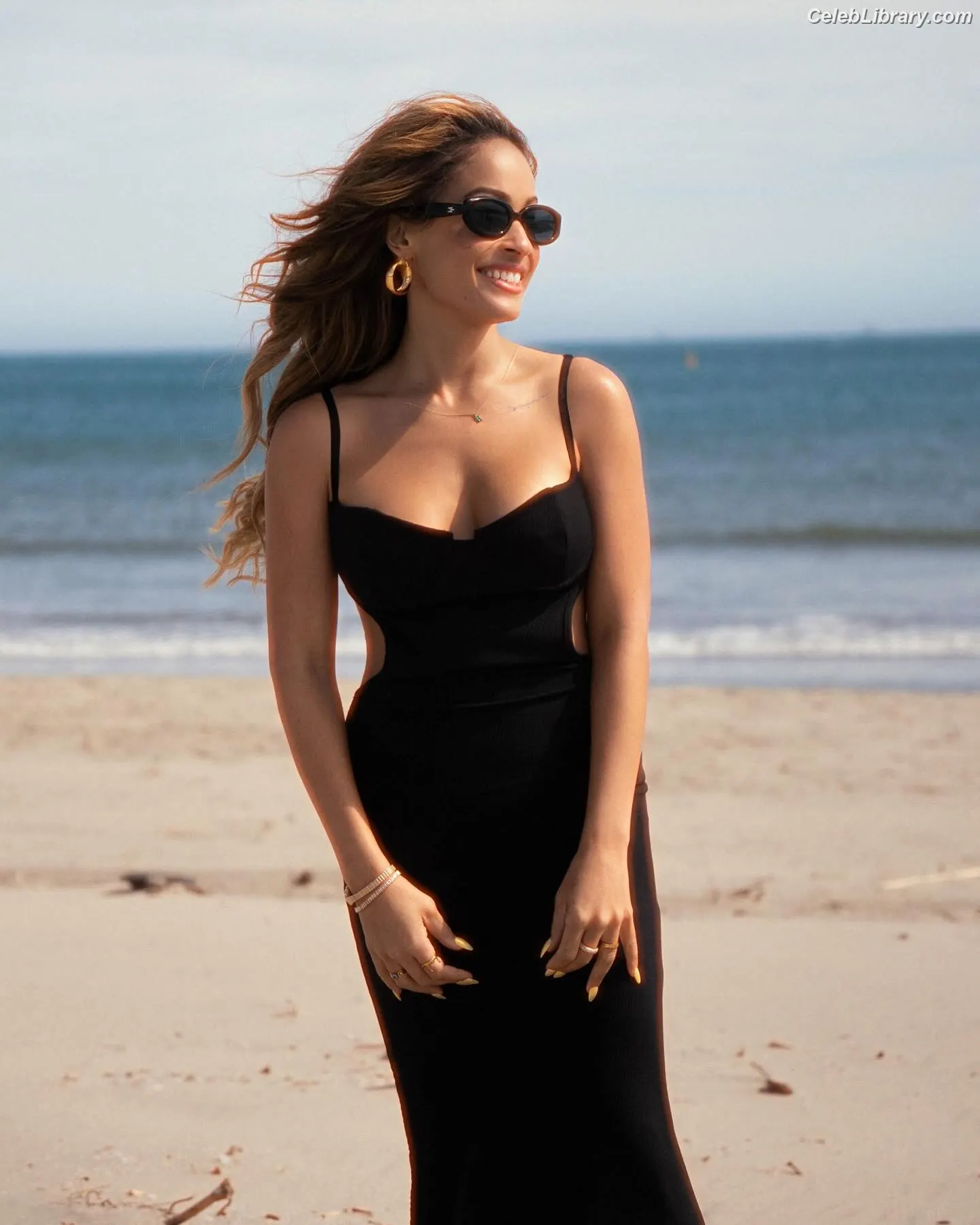 Kayla Braxton photo 3 of 544