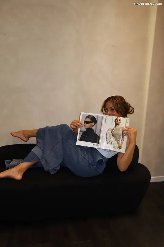 Kayla Braxton photo 1 of 545