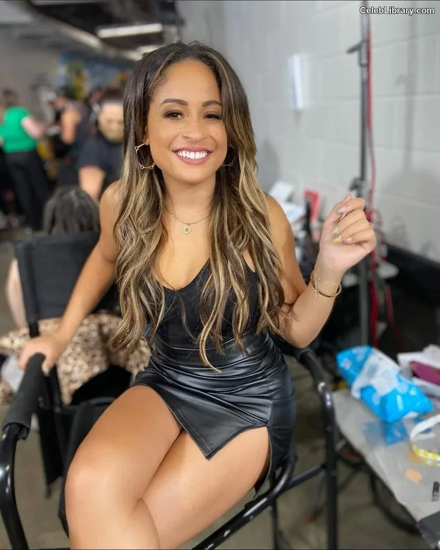 Kayla Braxton photo 6 of 545