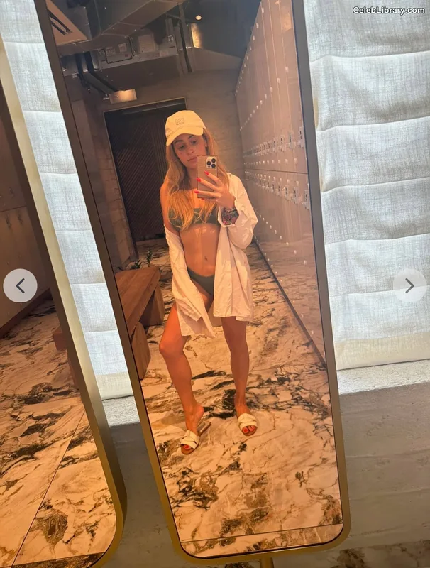 Kayla Braxton photo 20 of 545