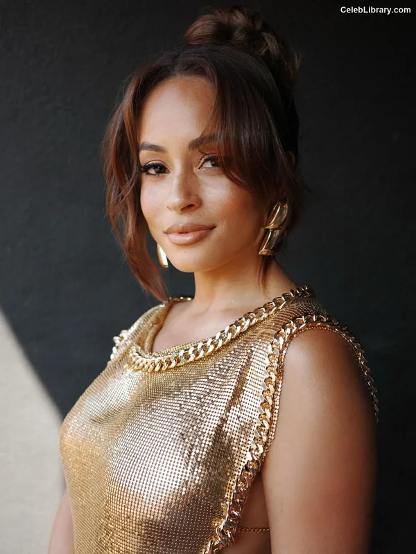 Kayla Braxton photo 23 of 545