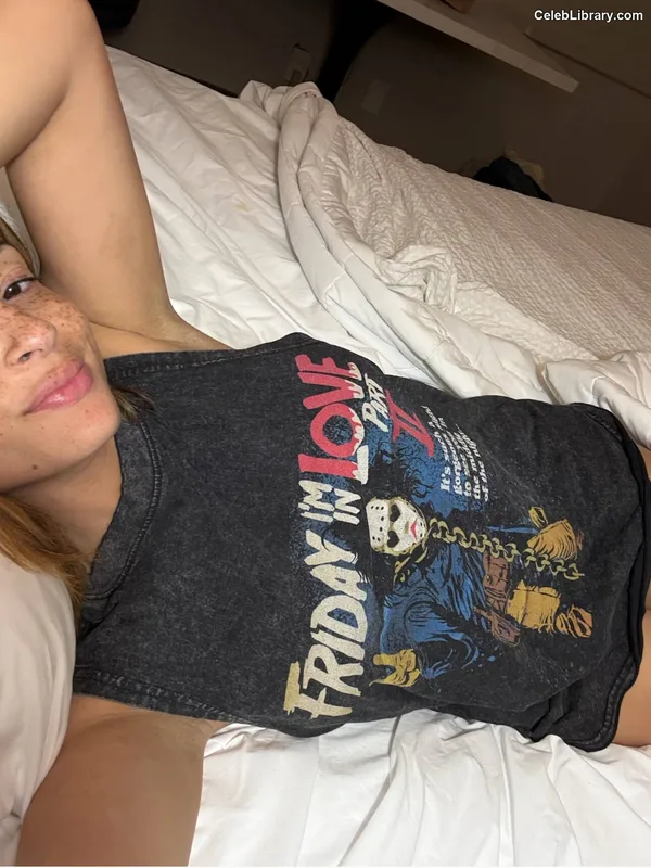 Kayla Braxton photo 11 of 545