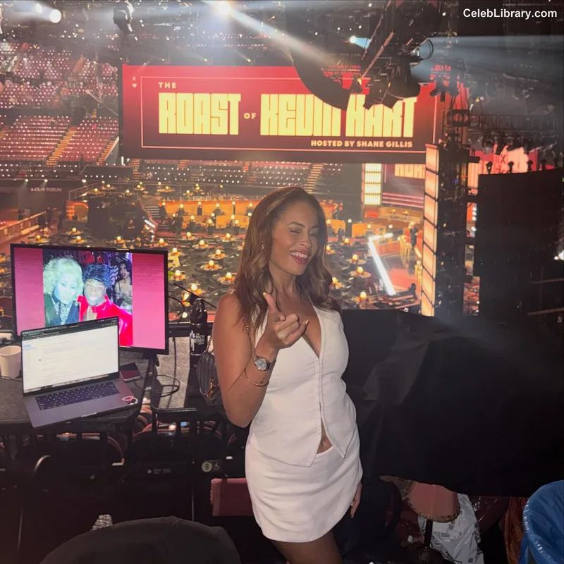 Kayla Braxton photo 2 of 545
