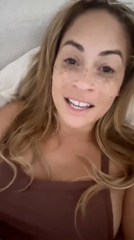 Kayla Braxton photo 2 of 545