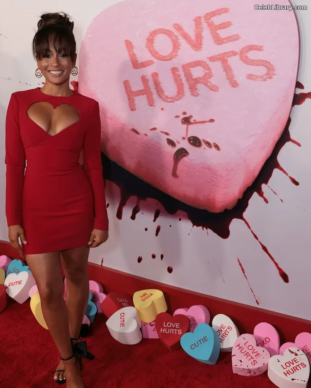 Kayla Braxton photo 1 of 545