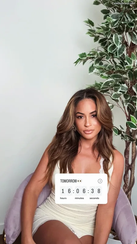 Kayla Braxton photo 24 of 545
