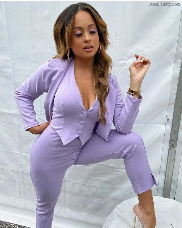 Kayla Braxton photo 14 of 545