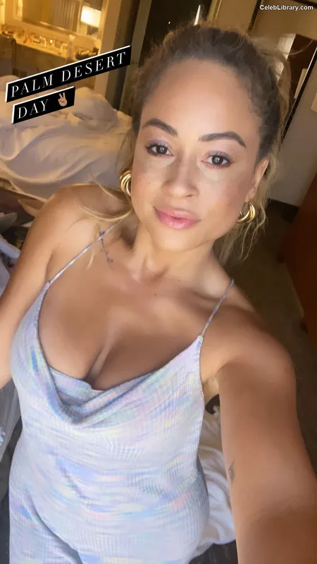 Kayla Braxton photo 20 of 545