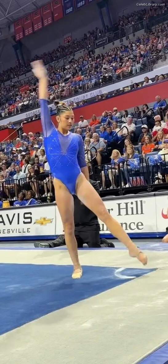 Kayla DiCello photo 24 of 418
