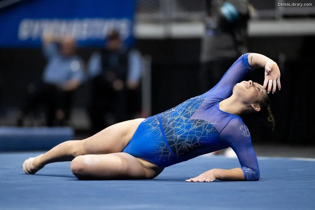 Kayla DiCello photo 2 of 418