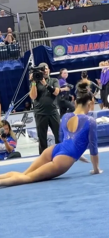 Kayla DiCello photo 12 of 419