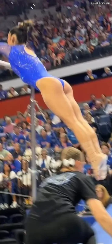 Kayla DiCello photo 6 of 419