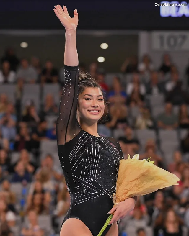 Kayla DiCello photo 11 of 419