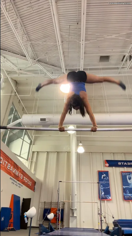 Kayla DiCello photo 7 of 419