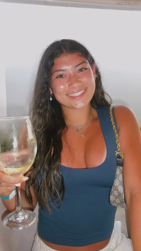 Kayla DiCello photo 3 of 419