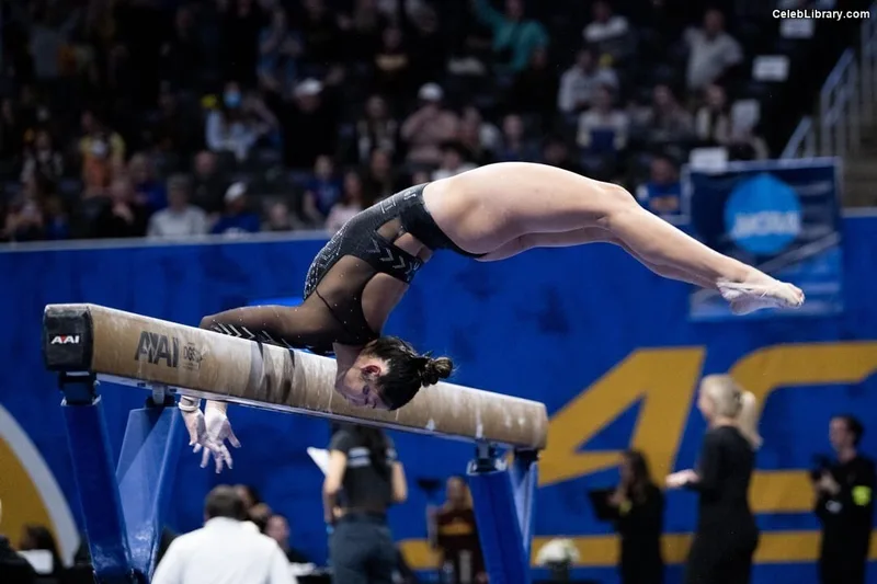 Kayla DiCello photo 19 of 419