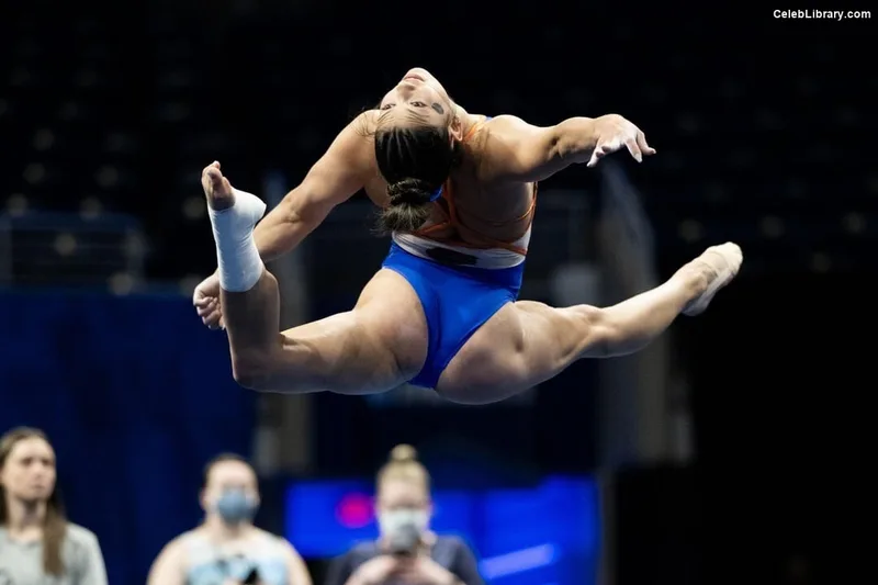 Kayla DiCello photo 24 of 419