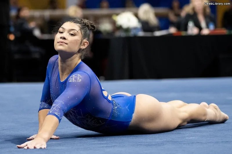 Kayla DiCello photo 3 of 419