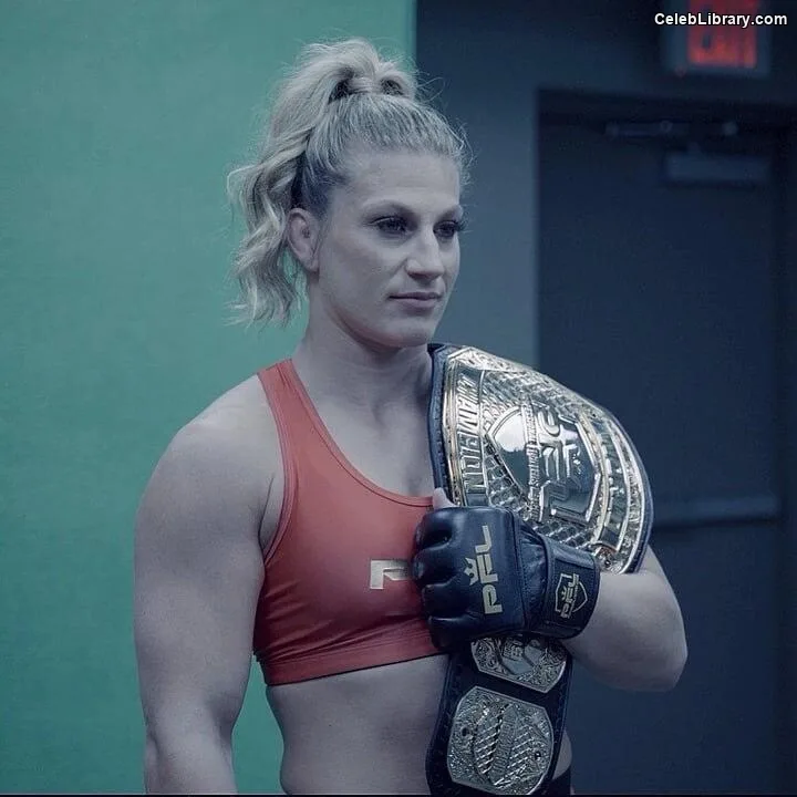 Kayla Harrison photo 2 of 44