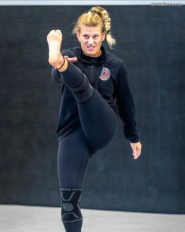 Kayla Harrison photo 14 of 44