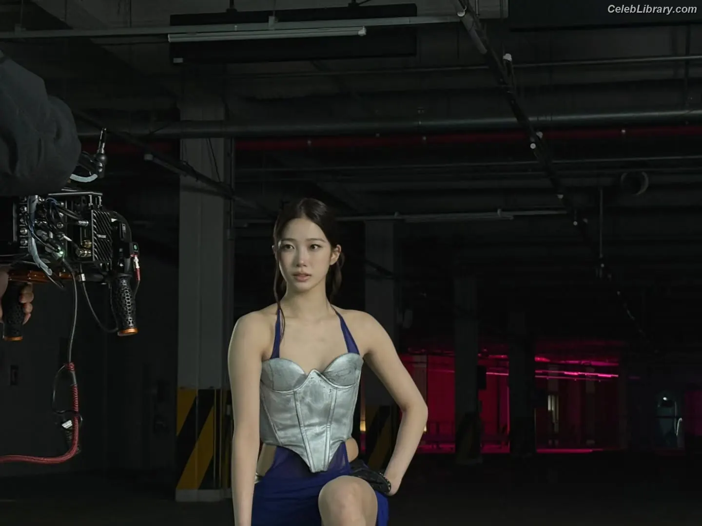 Kazuha Nakamura 中村 一葉  LESSERAFIM photo 6 of 459